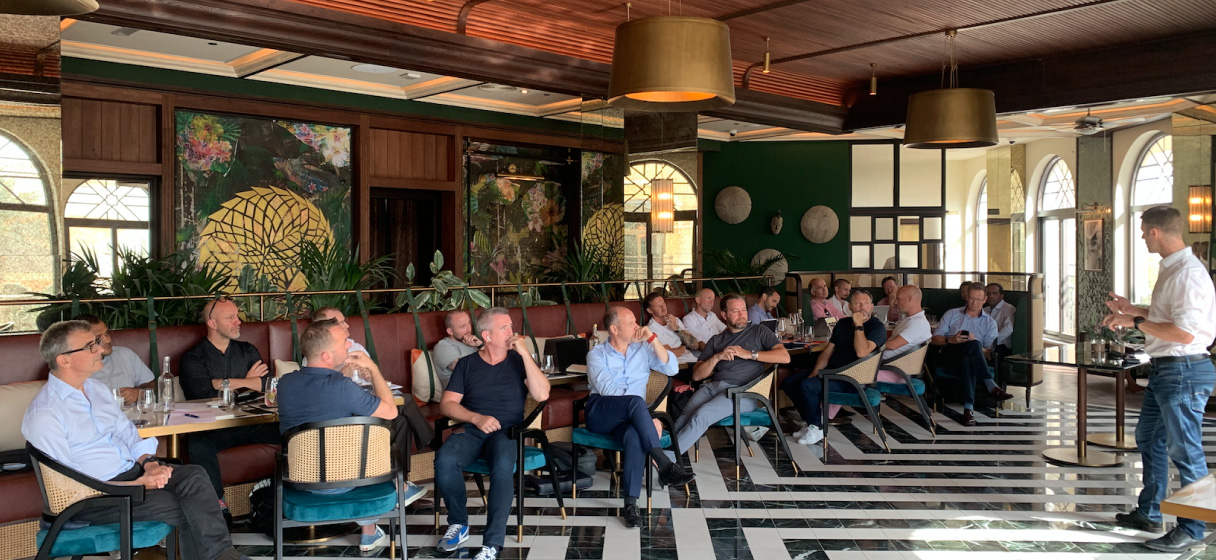 Executive Coach Vs. Business Coach – What Are The Differences?