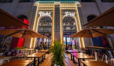 Smash Burgers Vs. Thick Patties: The Ultimate Debate